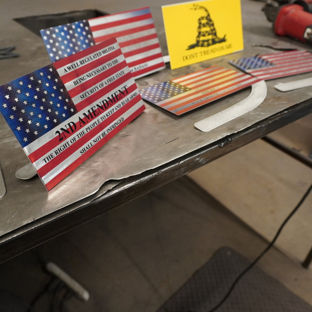 Desktop Flags – Nashville Metal Art