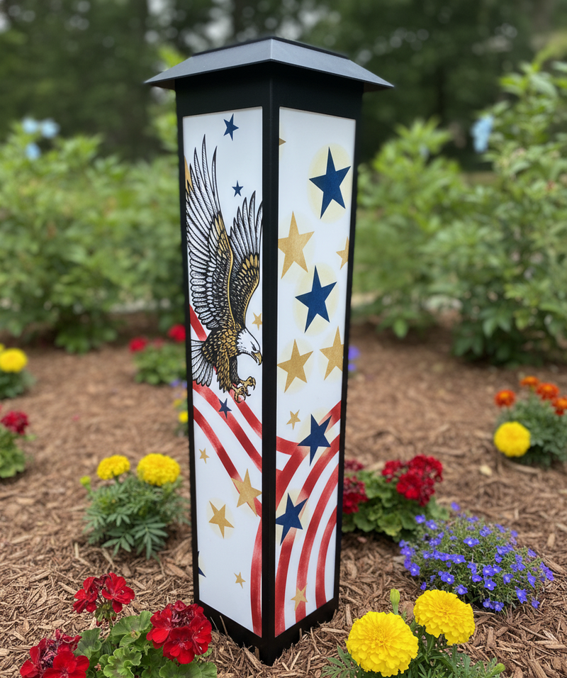 Heritage Eagle™ Patriotic Solar Light — Limited December Edition