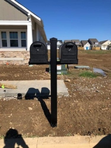 Modern Dual Mailbox Post - Nashville Metal Art